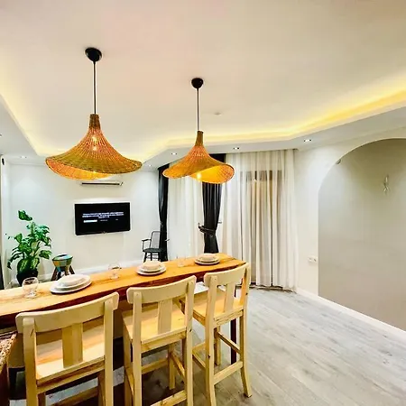 Apartman Havuzlu *